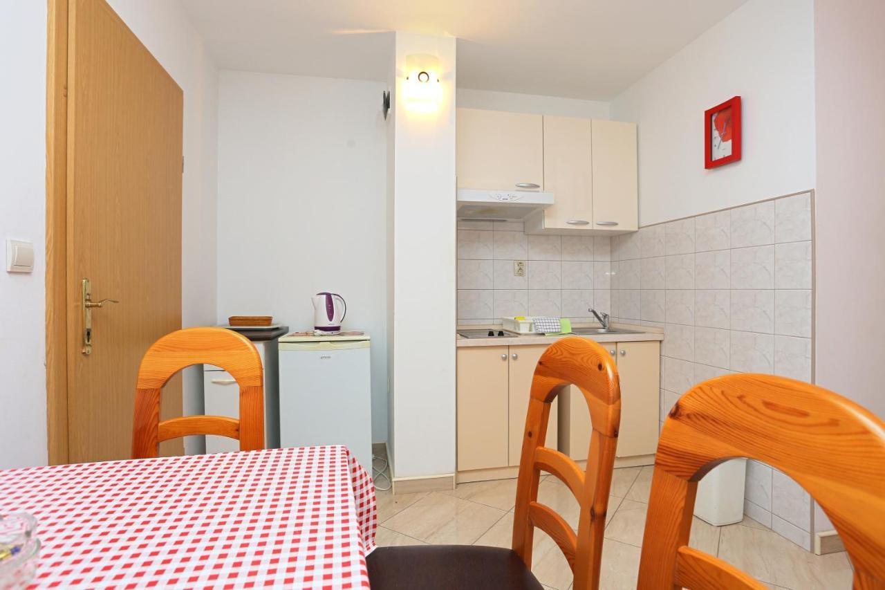 Apartments By The Sea Zivogosce - Porat, Makarska - 18218 イグラネ エクステリア 写真